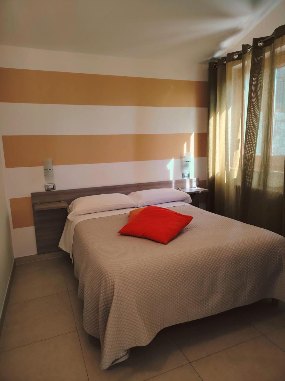 טראנובה די פולינו L&B Bed And Breakfast מראה חיצוני תמונה